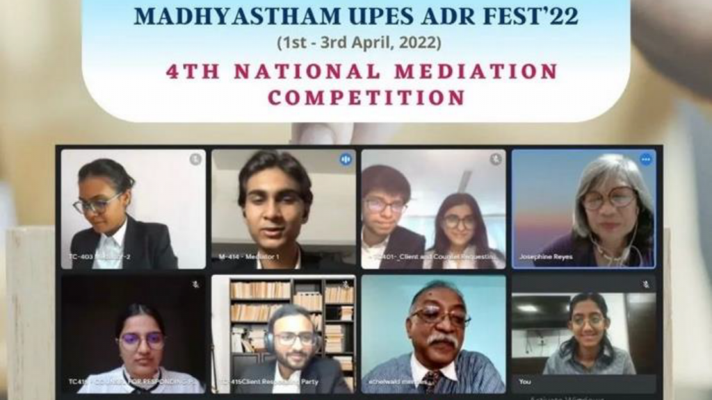 参加调解比赛的学生在Madhyastam, UPES ADR Fest 2022